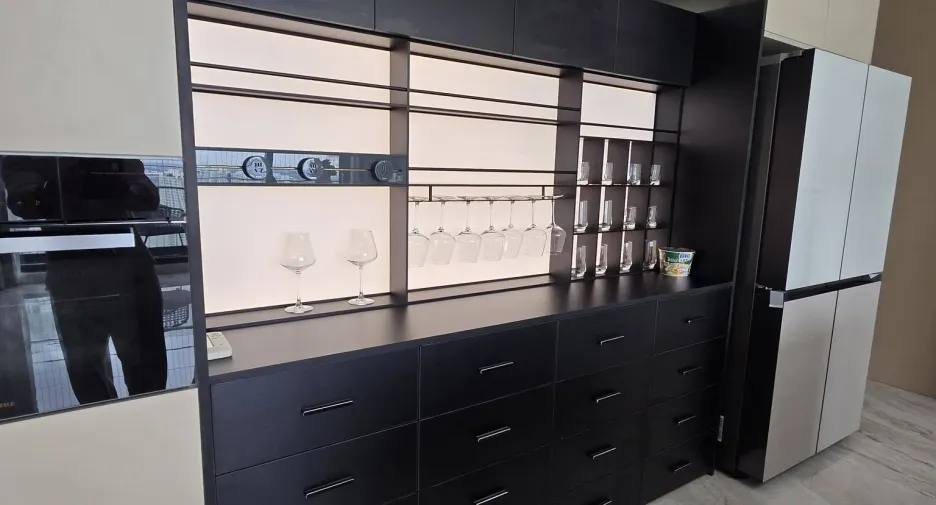 For rent 6 bedrooms condo in Yan Nawa, Bangkok