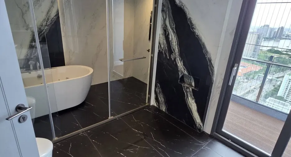 For rent 6 bedrooms condo in Yan Nawa, Bangkok