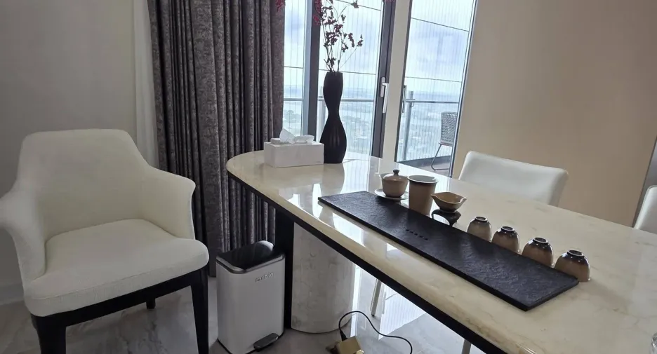 For rent 6 bedrooms condo in Yan Nawa, Bangkok