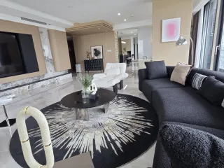 For rent 6 bedrooms condo in Yan Nawa, Bangkok