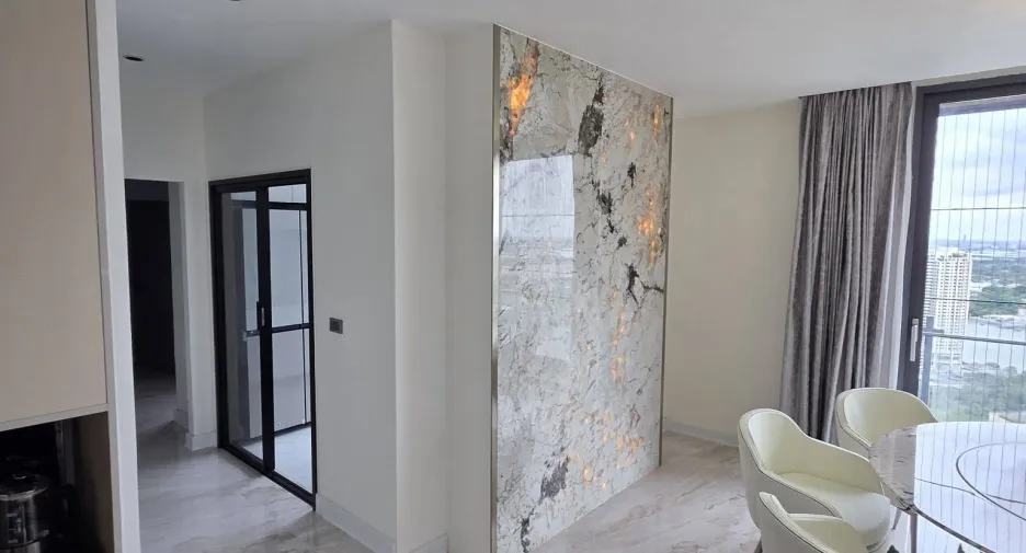 For rent 6 bedrooms condo in Yan Nawa, Bangkok