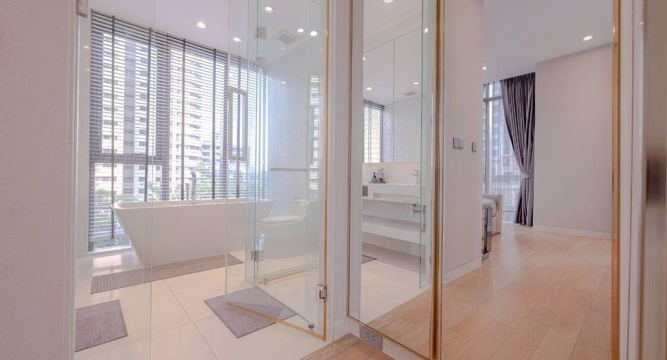 For sale and for rent 2 bedrooms condo in Khlong Toei, Bangkok