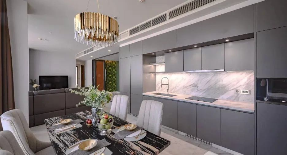 Продажа 2 спальни кондо в Щаттхана, Бангкок