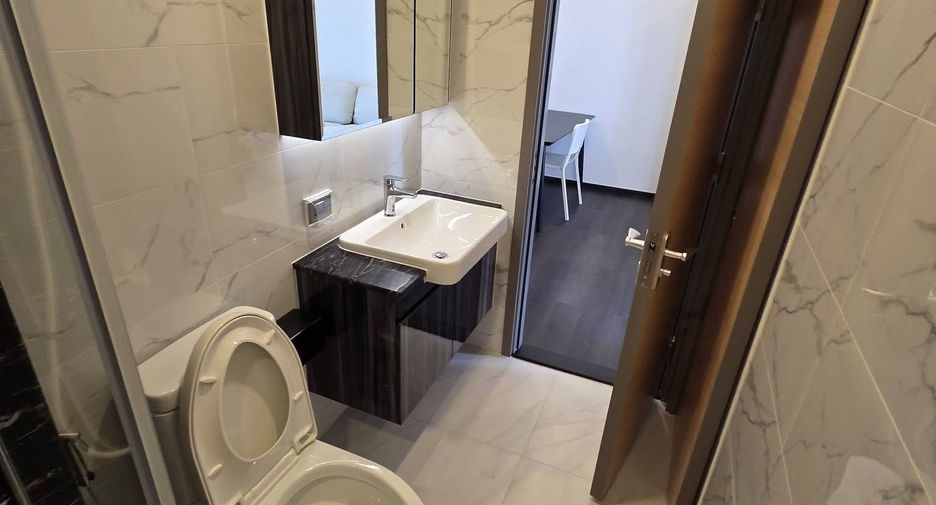 For rent 1 bed condo in Yan Nawa, Bangkok