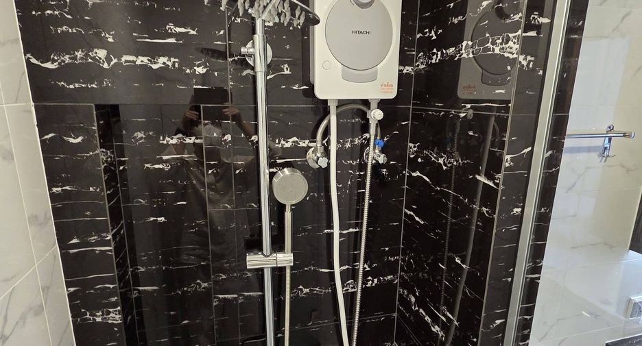 For rent 1 bed condo in Yan Nawa, Bangkok