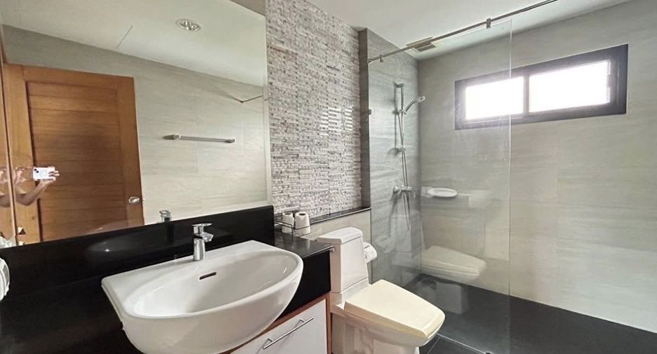 For rent 2 bedrooms villa in Huay Yai, Pattaya