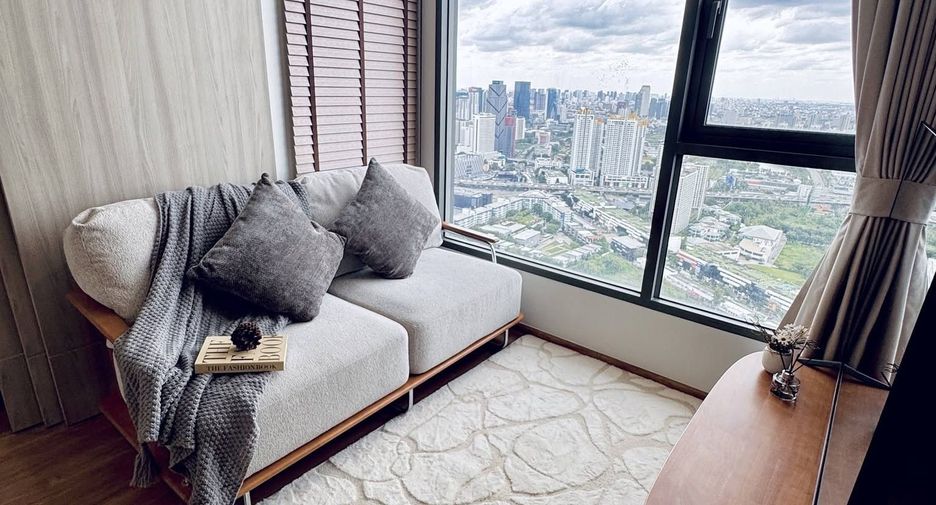 For rent 1 bed condo in Watthana, Bangkok