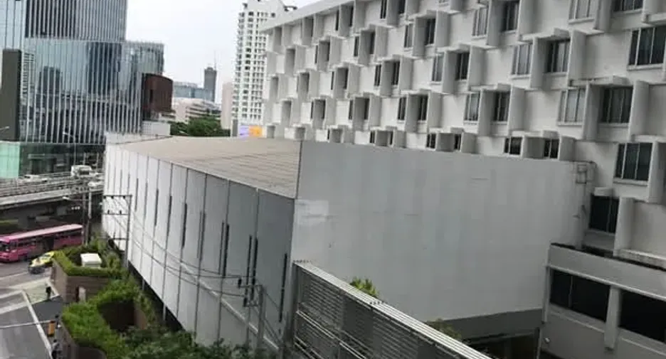 For rent 1 bed condo in Bang Rak, Bangkok