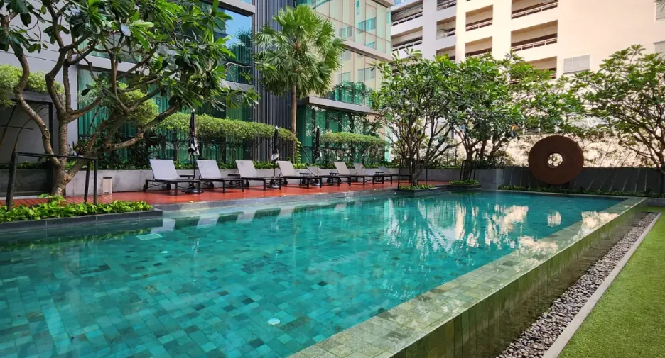 For rent 1 bed condo in Watthana, Bangkok