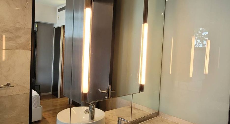 Condo en alquiler de 2 habitaciones en Sathon, Bangkok