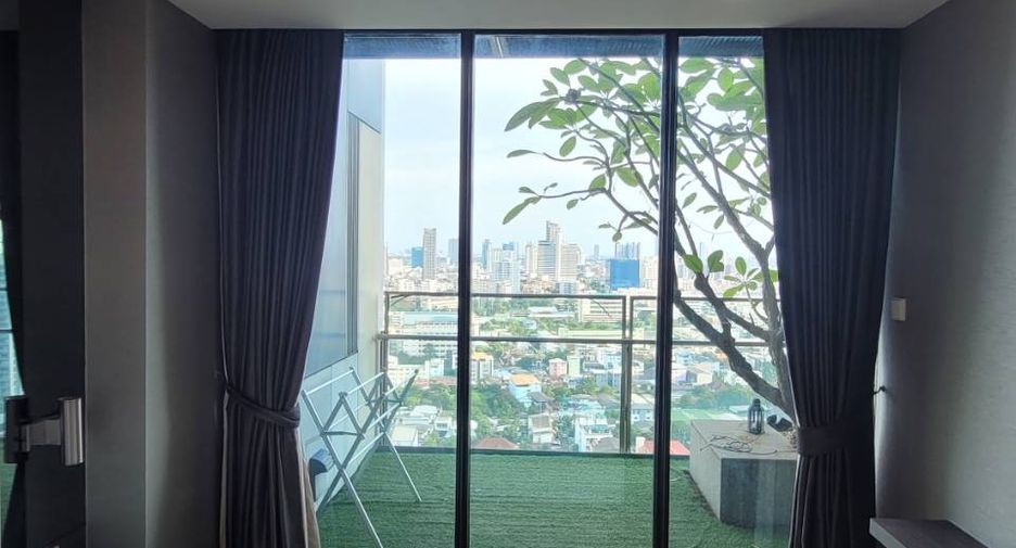 Condo en alquiler de 2 habitaciones en Sathon, Bangkok