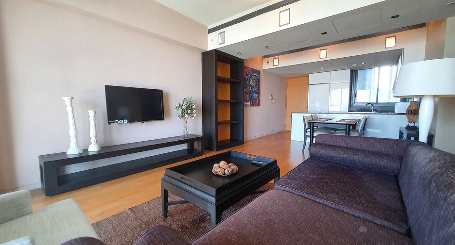 Condo en alquiler de 2 habitaciones en Sathon, Bangkok