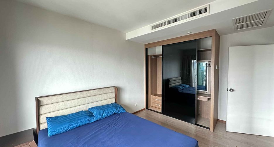 Wohnung zur Miete mit 3 Zimmer in Khlong Toei, Bangkok