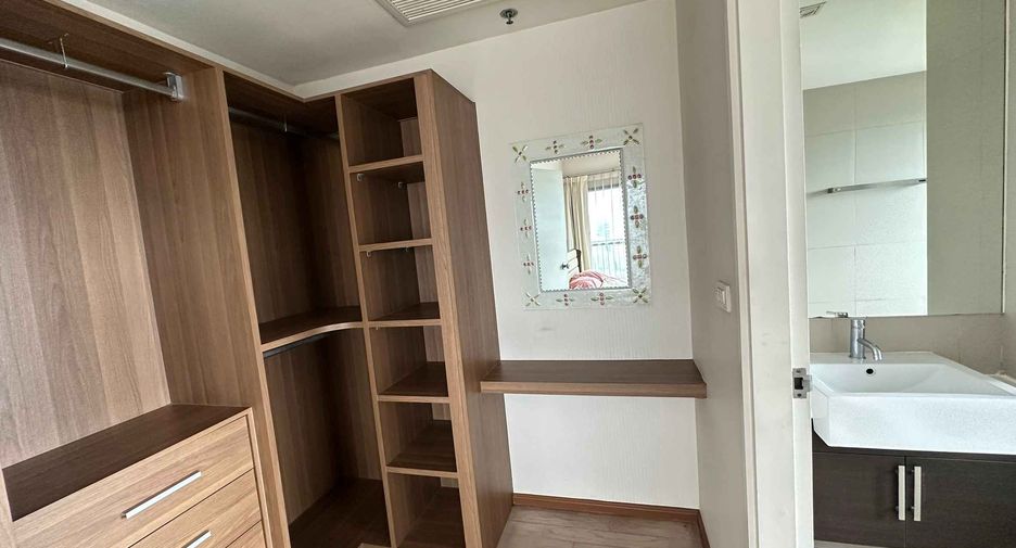 Wohnung zur Miete mit 3 Zimmer in Khlong Toei, Bangkok