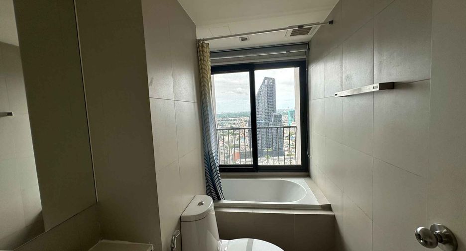 Wohnung zur Miete mit 3 Zimmer in Khlong Toei, Bangkok