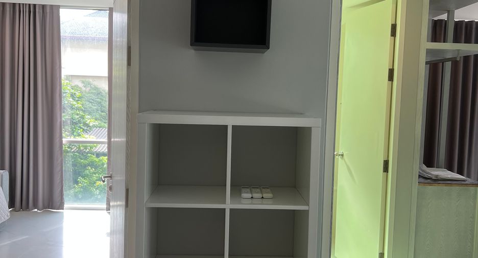 For rent 2 bedrooms condo in Phaya Thai, Bangkok
