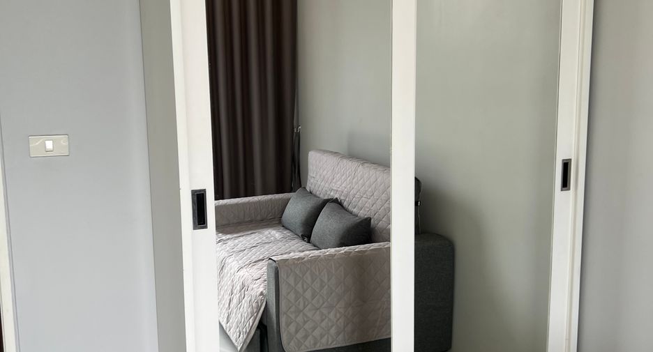 For rent 2 bedrooms condo in Phaya Thai, Bangkok