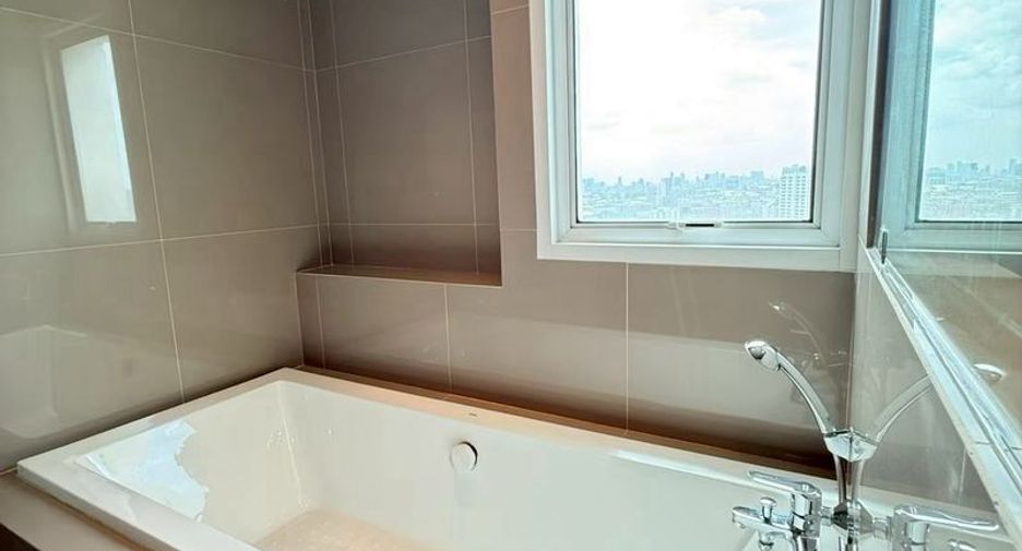 Wohnung zur Miete mit 2 Zimmer in Sathon, Bangkok