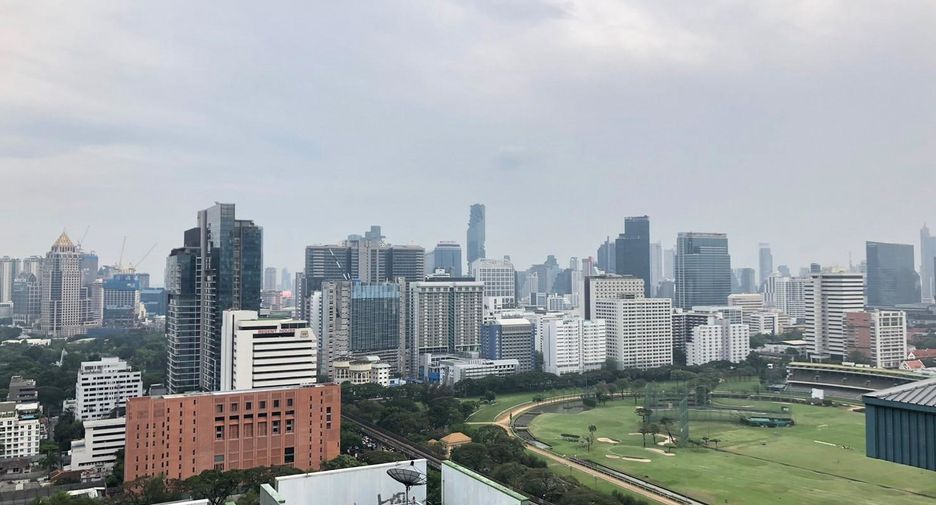For rent 2 bedrooms condo in Pathum Wan, Bangkok