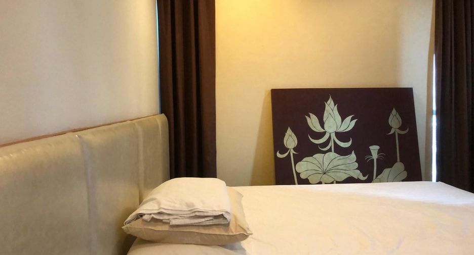 For rent 2 bedrooms condo in Pathum Wan, Bangkok