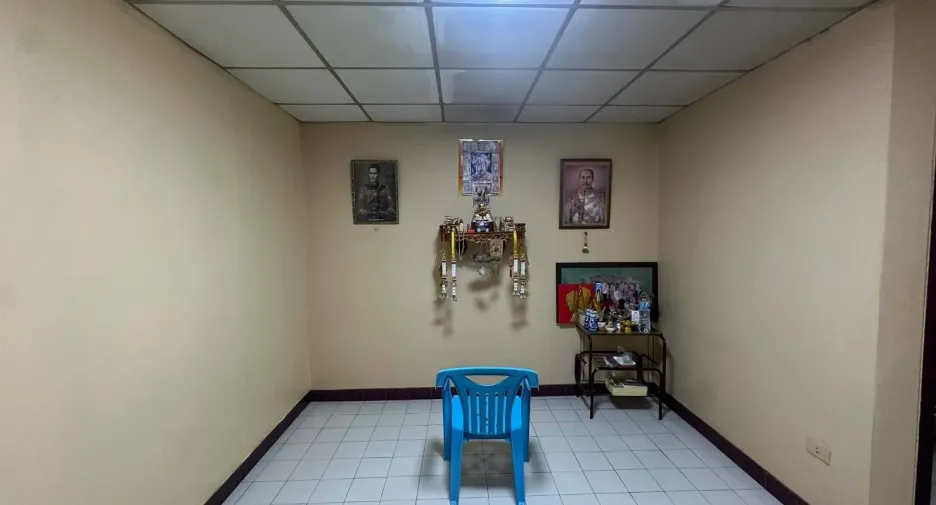 À vendre 2 chambres maison de ville à Bang Lamung, Chonburi