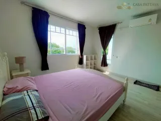 For rent 3 bedrooms townhouse in Bang Lamung, Chonburi