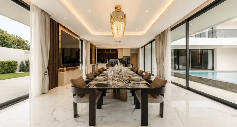 For rent 8 bedrooms villa in Jomtien, Pattaya