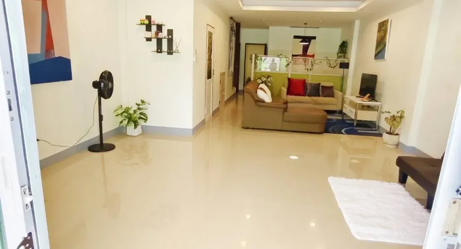 Reihenhaus zur Miete mit 3 Zimmer in Mueang Chiang Mai, Chiang Mai