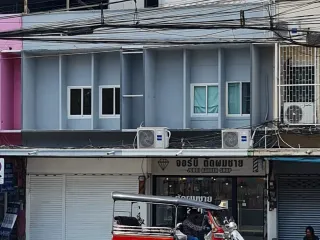 出售 1 卧室 联排别墅 在 Mueang Samut Sakhon, Samut Sakhon