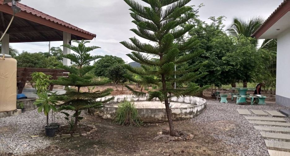 For sale 4 ベッドルーム house in Cha Am, Phetchaburi