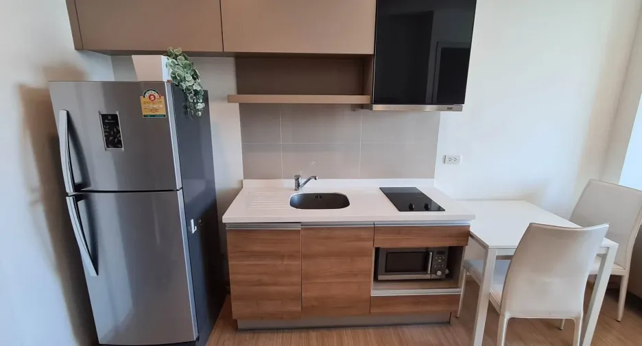 À vendre 1 chambre condo à Phra Khanong, Bangkok