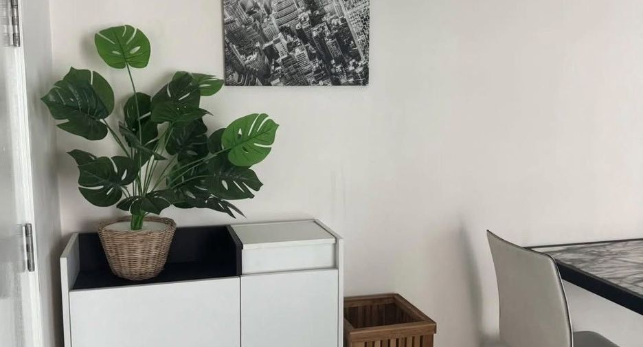 For sale 2 ベッドルーム condo in Khlong Toei, Bangkok