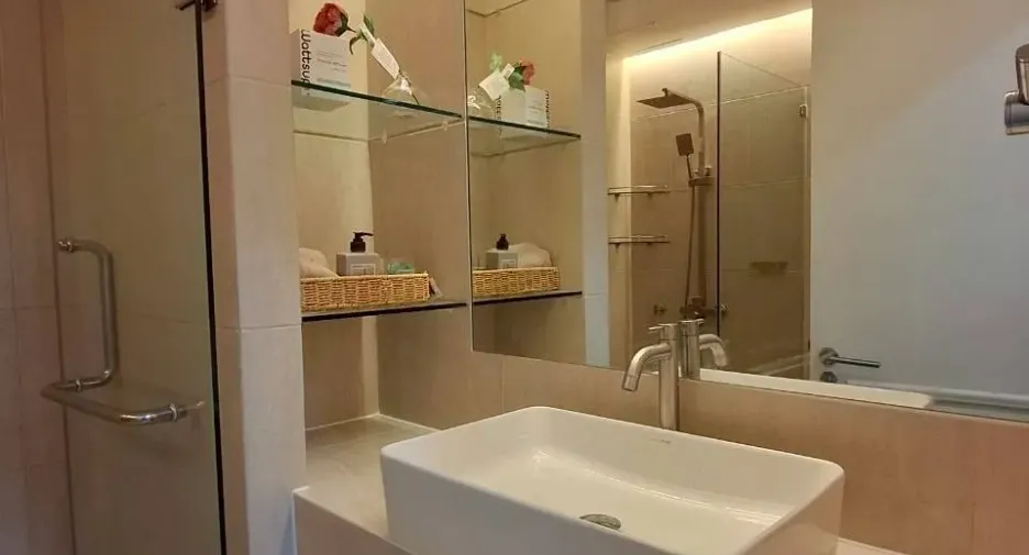 For sale 1 bed condo in Watthana, Bangkok