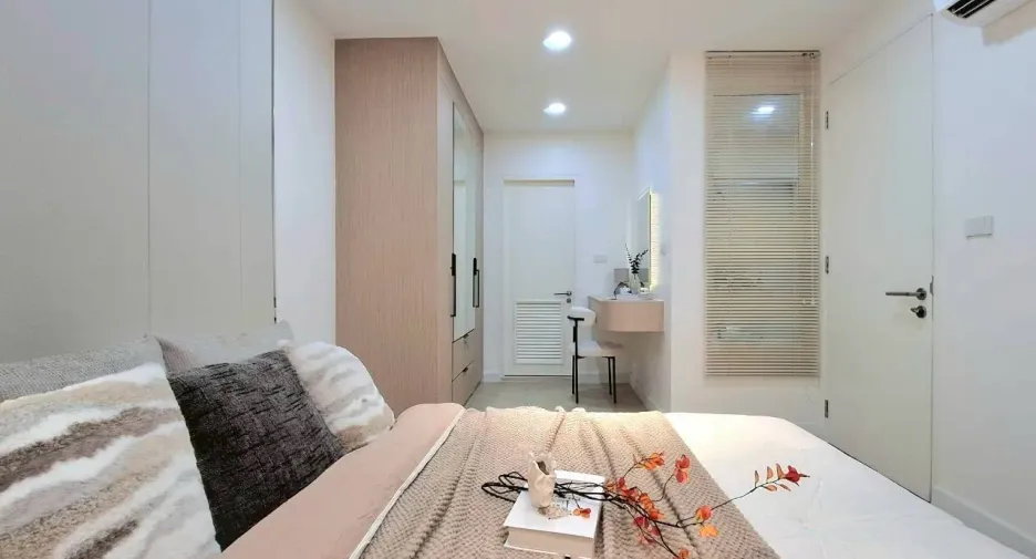 For sale 1 bed condo in Watthana, Bangkok