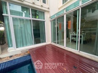 For rent and for sale 5 bedrooms house in Khan Na Yao, Bangkok