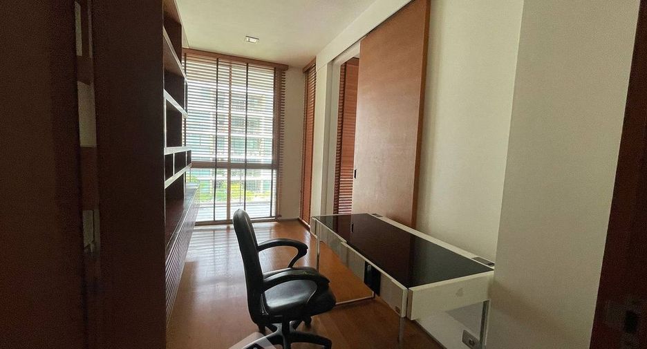 For rent and for sale 3 bedrooms condo in Khlong Toei, Bangkok