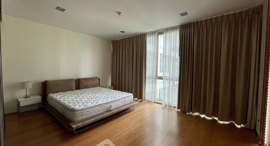 For rent and for sale 3 bedrooms condo in Khlong Toei, Bangkok