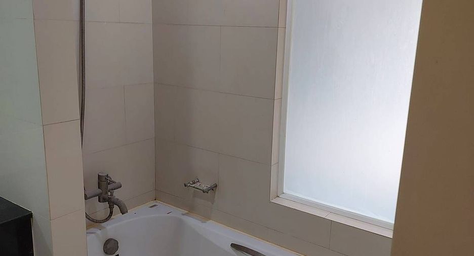 Condo en venta de 2 habitaciones en Khlong San, Bangkok