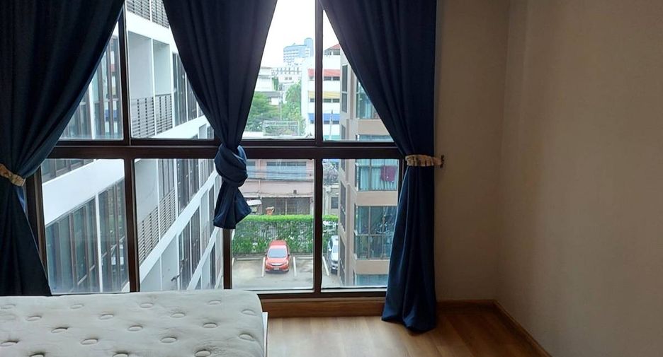 Condo en venta de 2 habitaciones en Khlong San, Bangkok