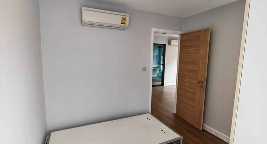 Condo en venta de 2 habitaciones en Min Buri, Bangkok