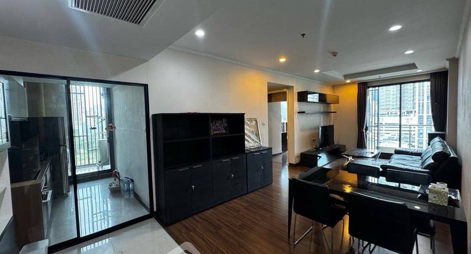 For sale 2 ベッドルーム condo in Sathon, Bangkok