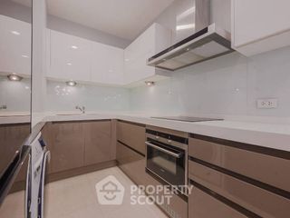 For rent 2 bedrooms condo in Pathum Wan, Bangkok
