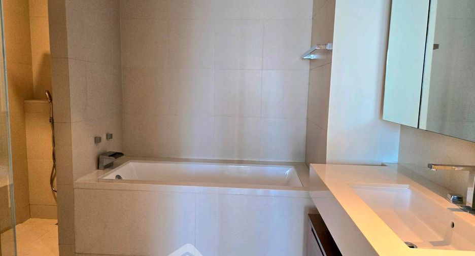 Condo en alquiler de 2 habitaciones en Sathon, Bangkok