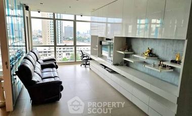 For rent 2 bedrooms condo in Sathon, Bangkok
