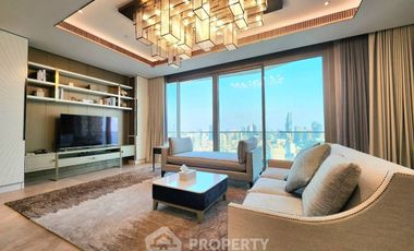 For rent 3 ベッドルーム condo in Khlong San, Bangkok