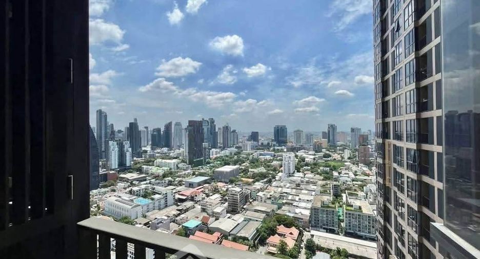 For rent 1 bed condo in Khlong Toei, Bangkok