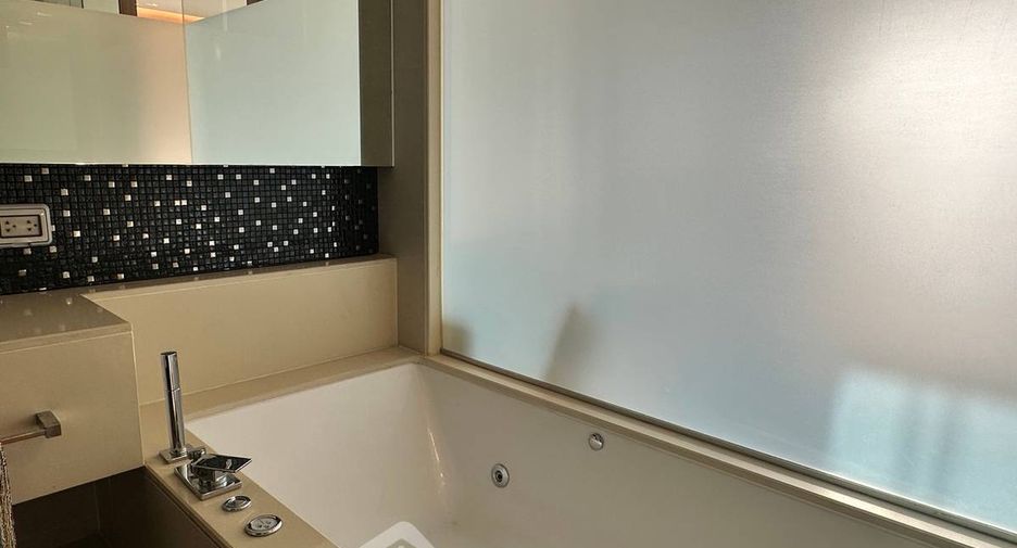 Wohnung zur Miete und zum Kauf mit 1 Zimmer in Sathon, Bangkok