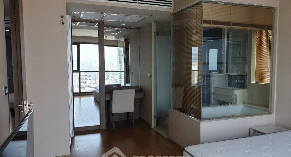 Wohnung zum Kauf mit 2 Zimmer in Sathon, Bangkok