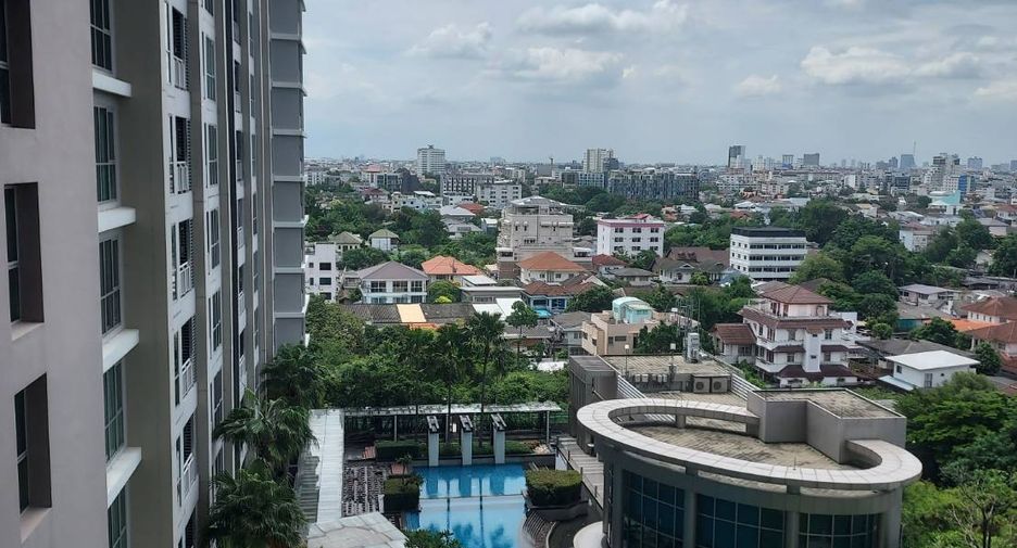 À vendre 1 chambre condo à Huai Khwang, Bangkok