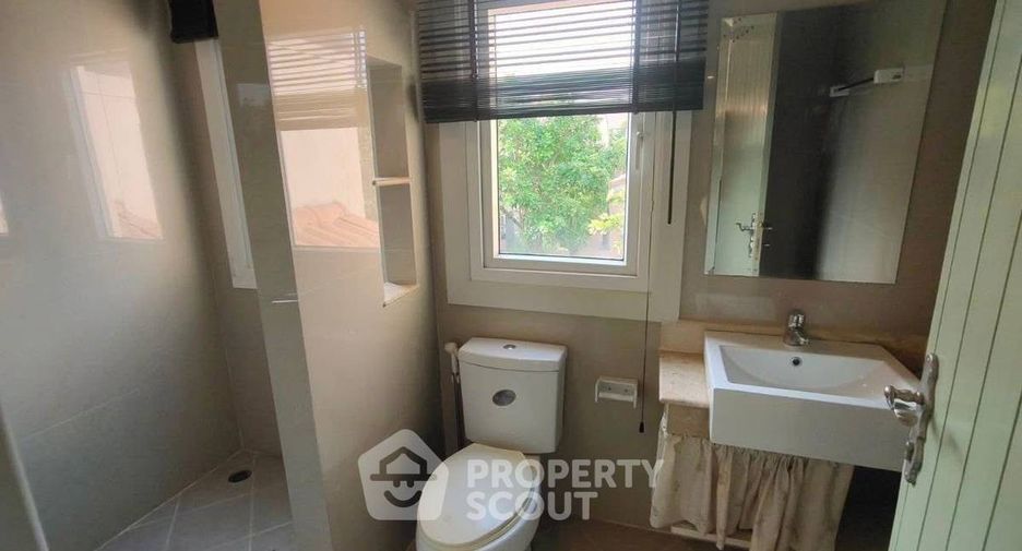 For sale 2 ベッドルーム house in Bang Lamung, Chonburi